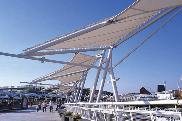 膜布批發(fā)廠家發(fā)貨前是否需要進行裁剪？